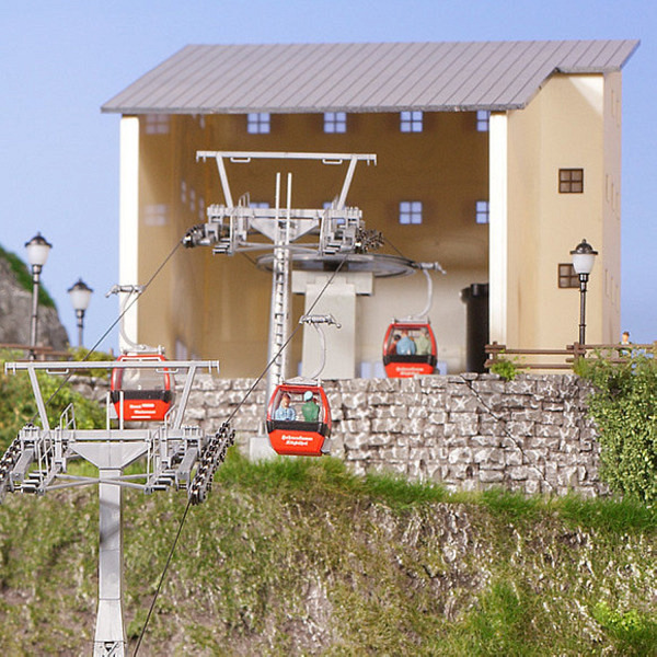 Hahnenkamm Seilbahn ( ohne Gebäude ) 