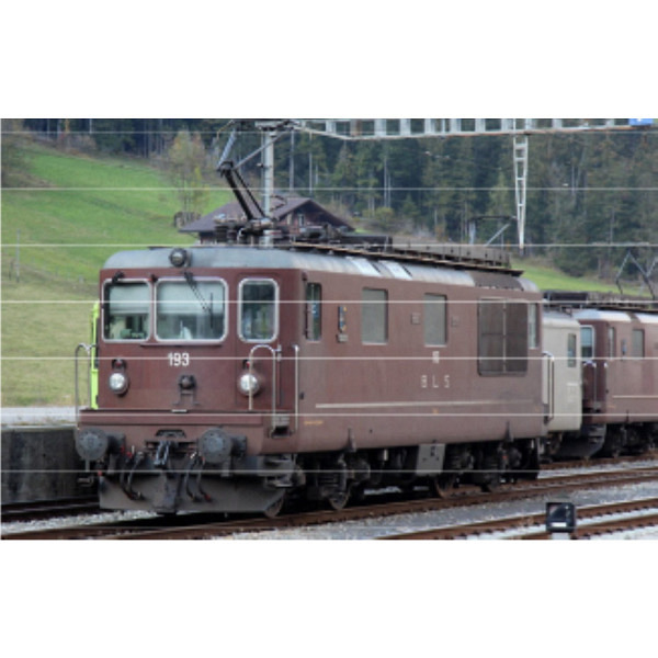 Spur 1:  BLS  Re 4/4 425 193  "Steg" 