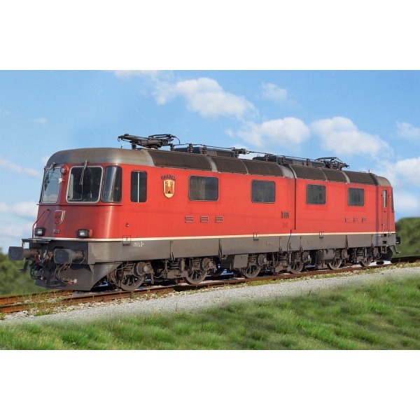 Spur 1:  SBB Re 6/6 11601 "Wolhusen"  rot  -  geteilter Lokkasten  