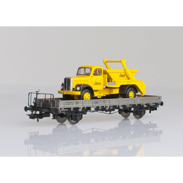 SBB Rungenwagen Km beladen mit Saurer-Welaki "STUAG" 