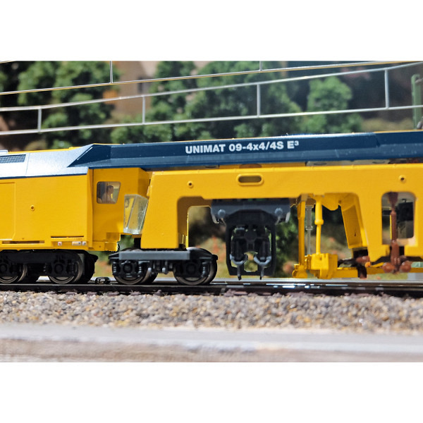 Jubiläumsangebot  50 Jahre Zugkraft Stucki Gleisstopfmaschine Unimat P&T 09-4x4/4S E3    