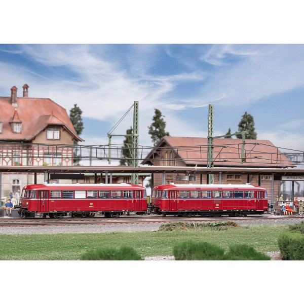 DB  Schienenbus mit Steuerwagen Baureihe 798 und 998 