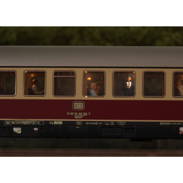 DB  Schnellzugwagen Apümh 121 - mit beweglicher, digital schaltbarer Schaffnerfigur im Mittelgang