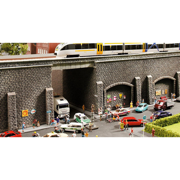 Arkadenmauer  