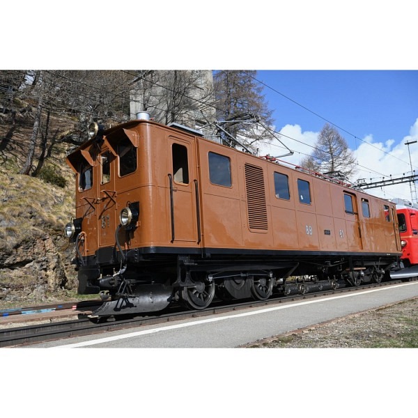 für LGB:  RhB Ge 4/4 181, braun - Vorankündigung: Diese Lok wird nur bei genügender Bestellmenge produziert.