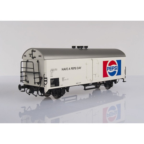 Spur 1:  DB Kühlwagen "Pepsi" 308 512.   
