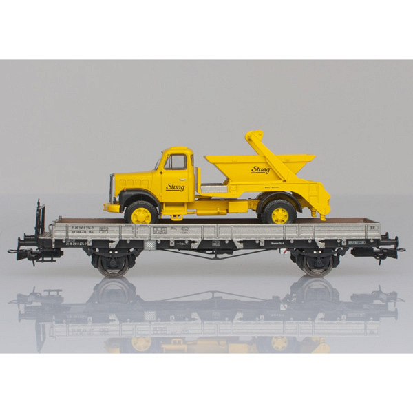 SBB Rungenwagen Km beladen mit Saurer-Welaki "STUAG" 